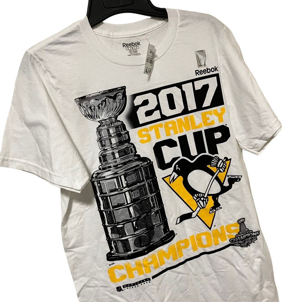 NWT Reebok 2017 Stanley Cup Champions Pittsburgh Penguins